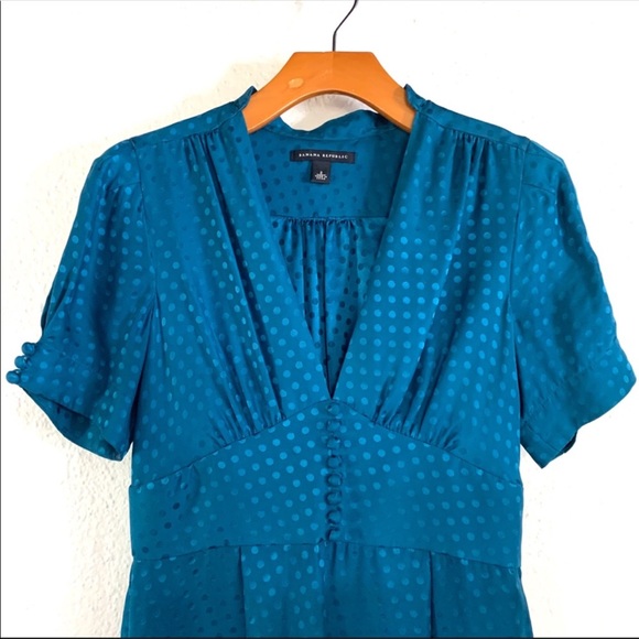 🎄Banana Republic Silk Teal Short Sleeve, Polka Dot Dress Sz 12 NWT! - Picture 3 of 13